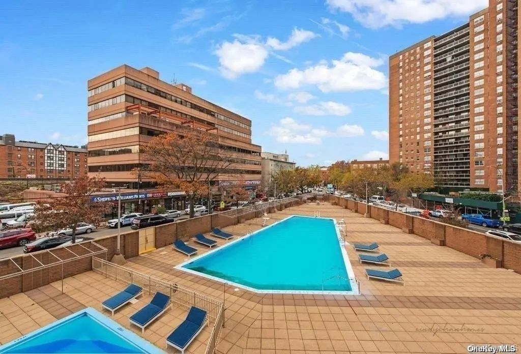 70-25 Yellowstone Blvd # 1 Y, Forest Hills