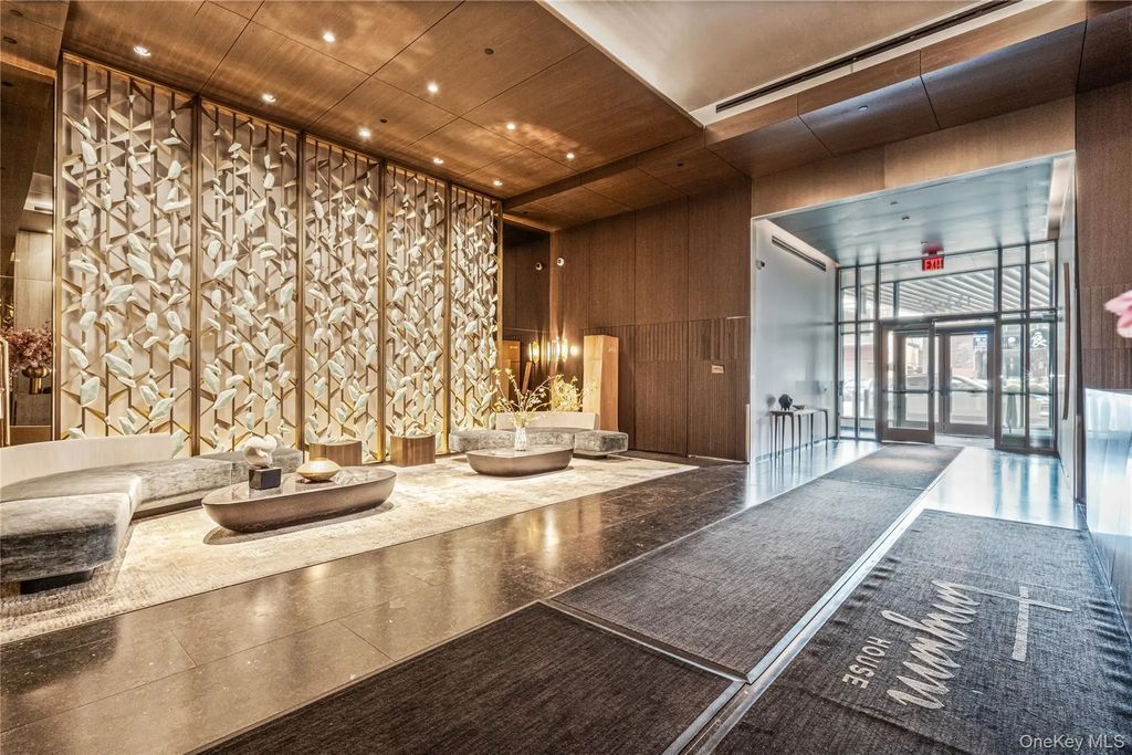 13336 37th Avenue # 12g, Flushing