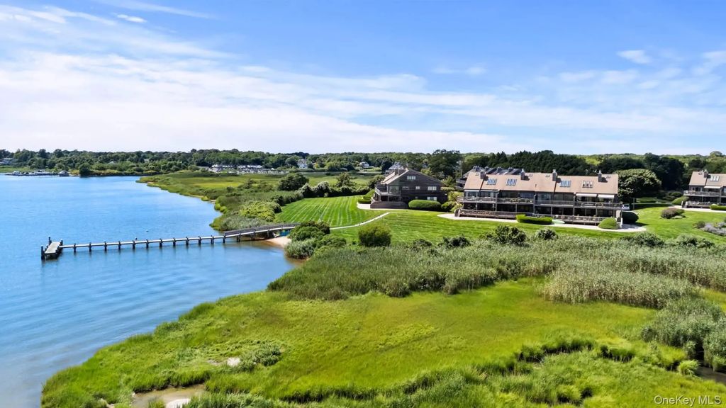 59 Watchogue Avenue # 25, East Moriches