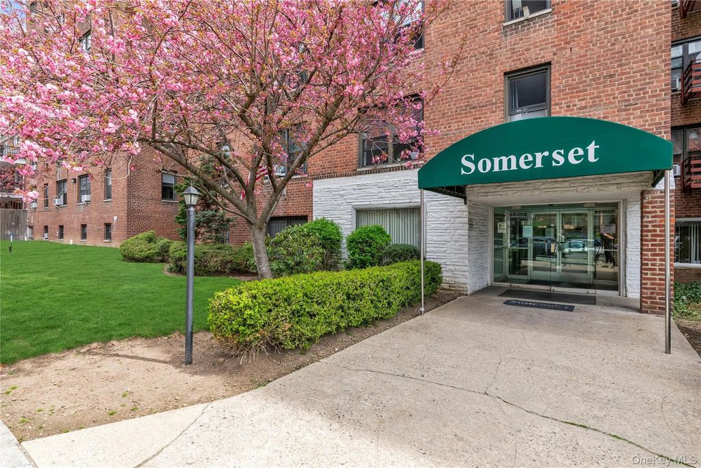 83-85 116th Street # 1f, Richmond Hill