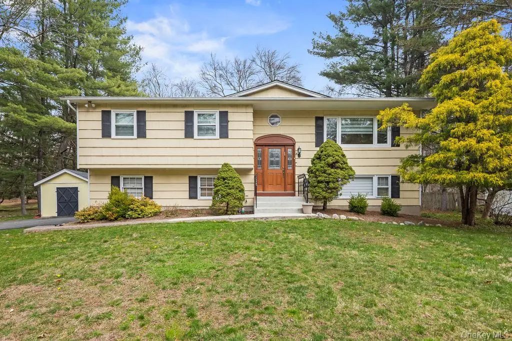 10 Cottage Lane, Suffern