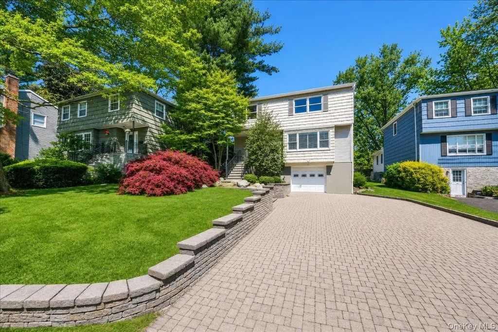 983 Palmer Avenue, Mamaroneck