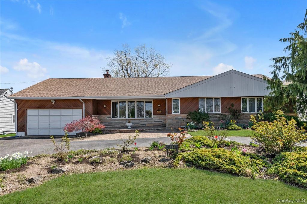 119 Ocean Avenue, Massapequa