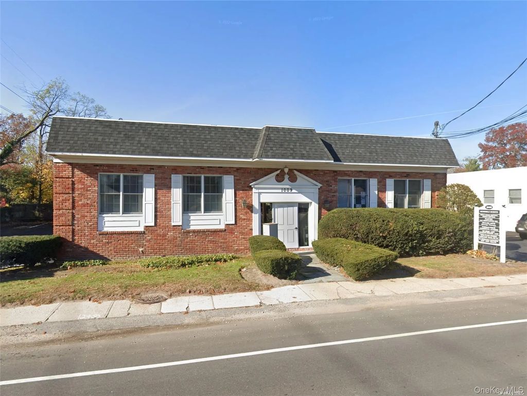 1009 Glen Cove Avenue # 103, Glen Head