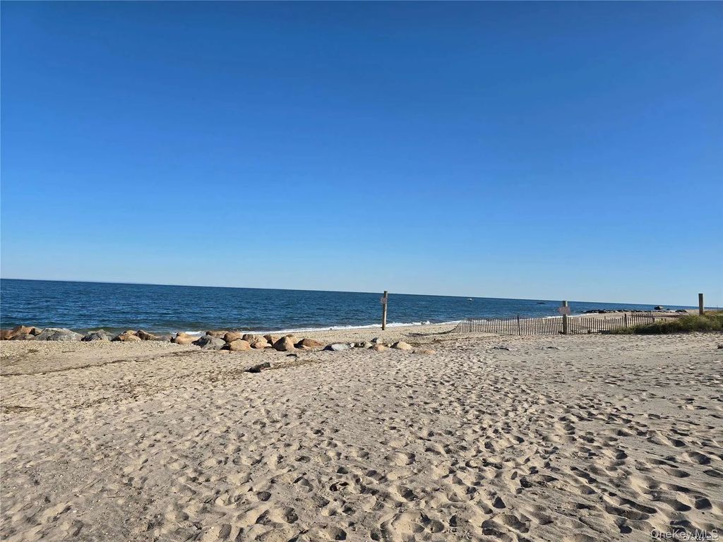 150 N Woods Drive, Wading River