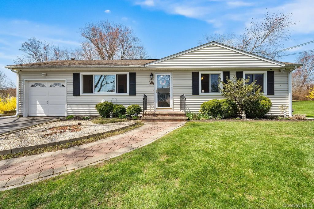 3453 Flanders Drive, Yorktown Heights