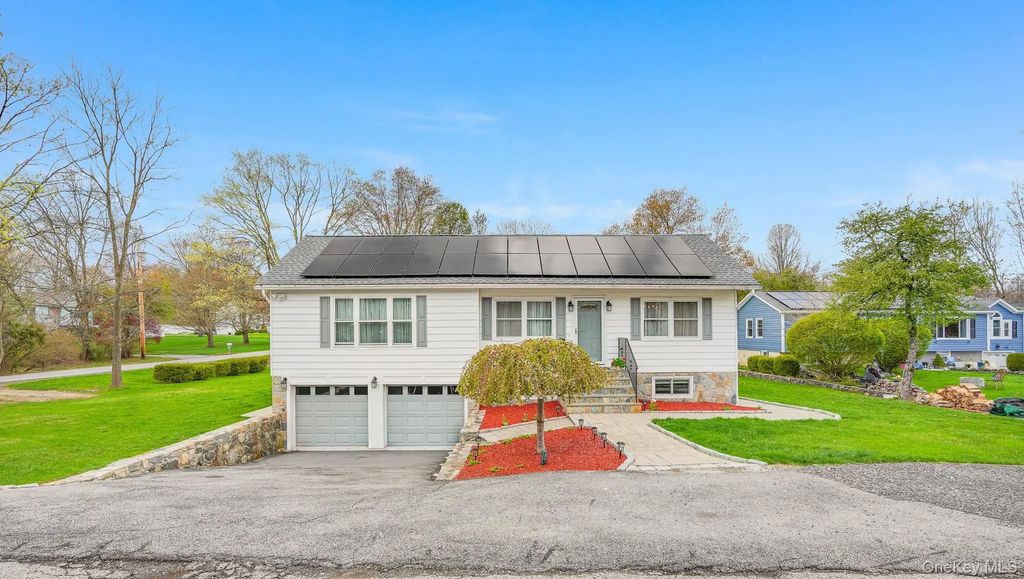 50 Meadow Sweet Road, Cortlandt Manor