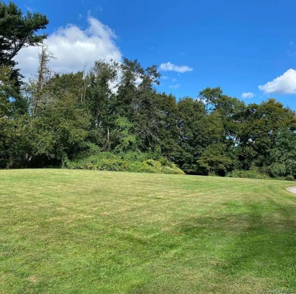 147 Dosoris Lane, Glen Cove
