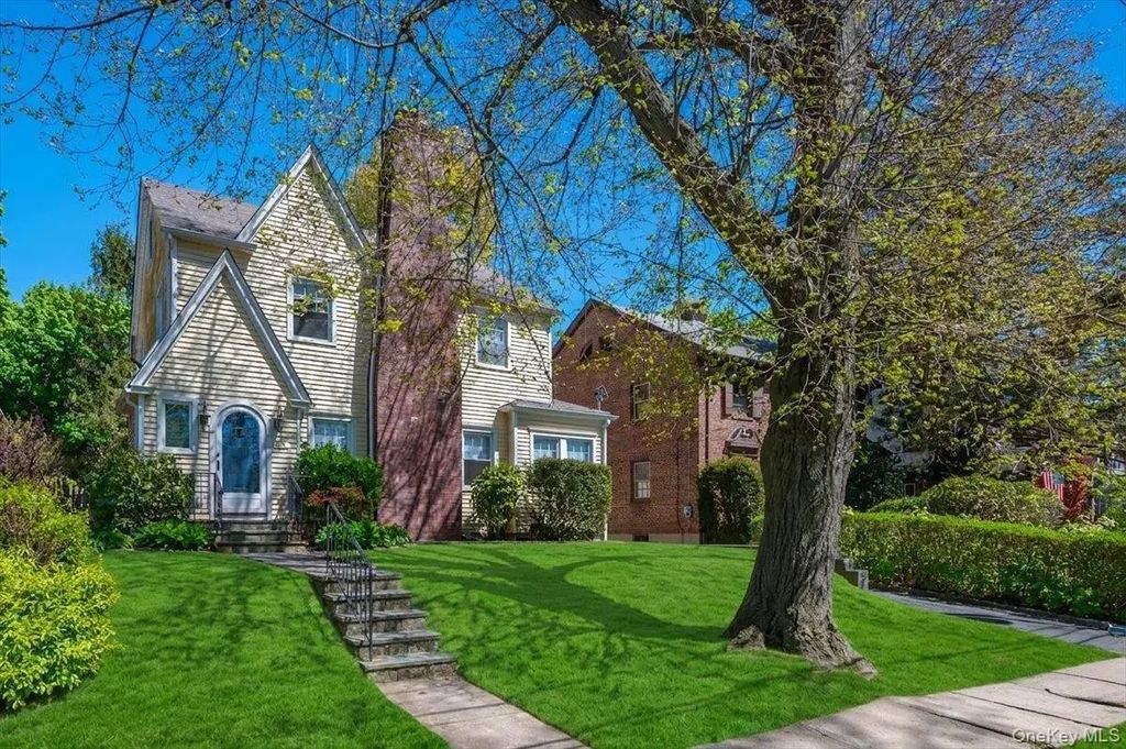 54 Ogden Avenue, White Plains