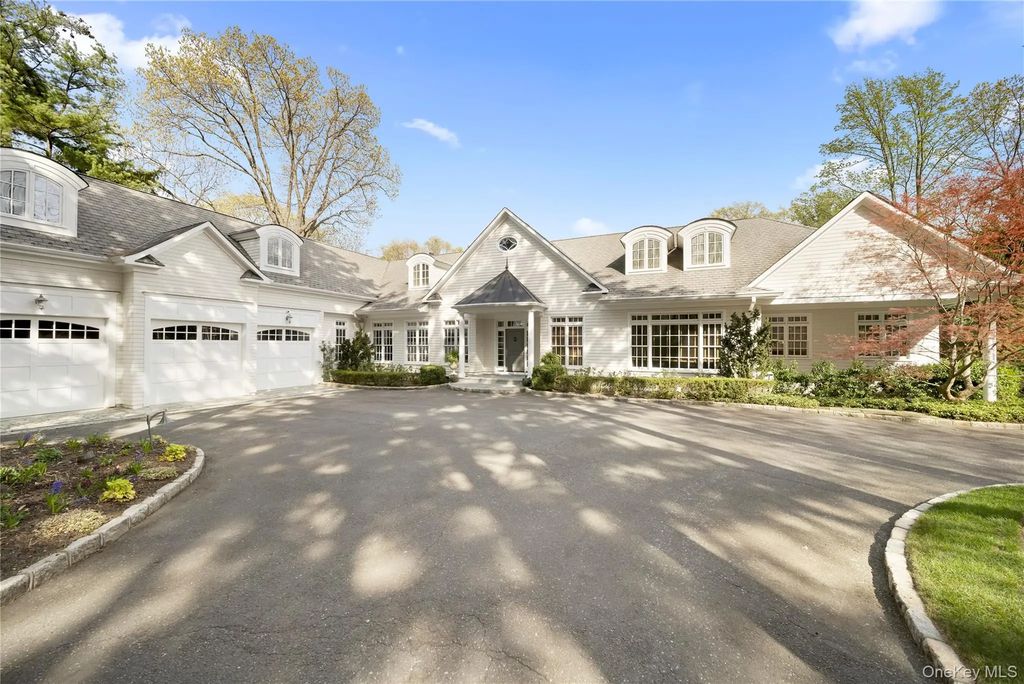 17 Hilldale Lane, Sands Point