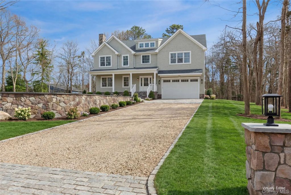 17 Cedar Lane, East Patchogue