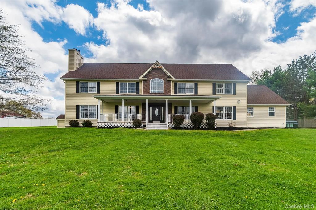 107 Dunthorne Drive, Bloomingburg