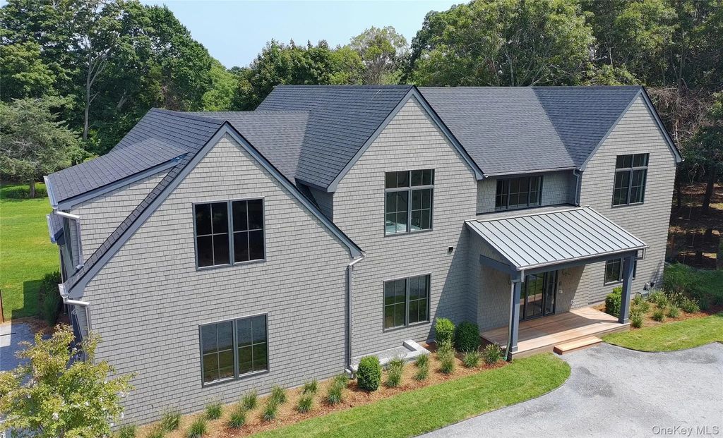 190a South Country Road, Remsenburg