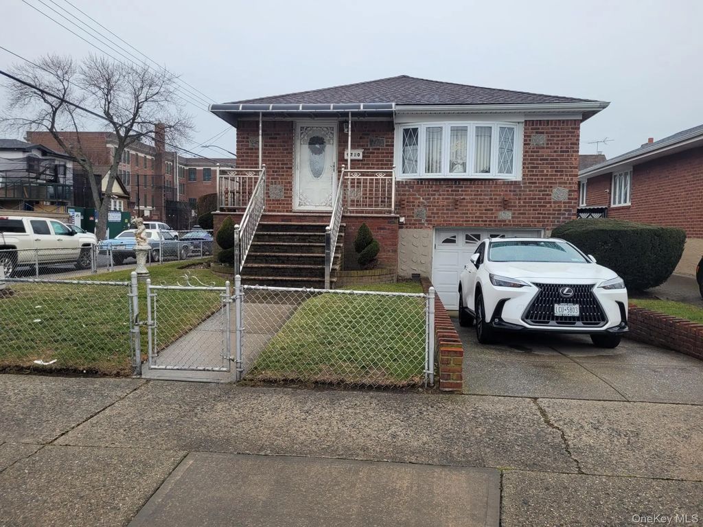 9720 158th Avenue, Howard Beach