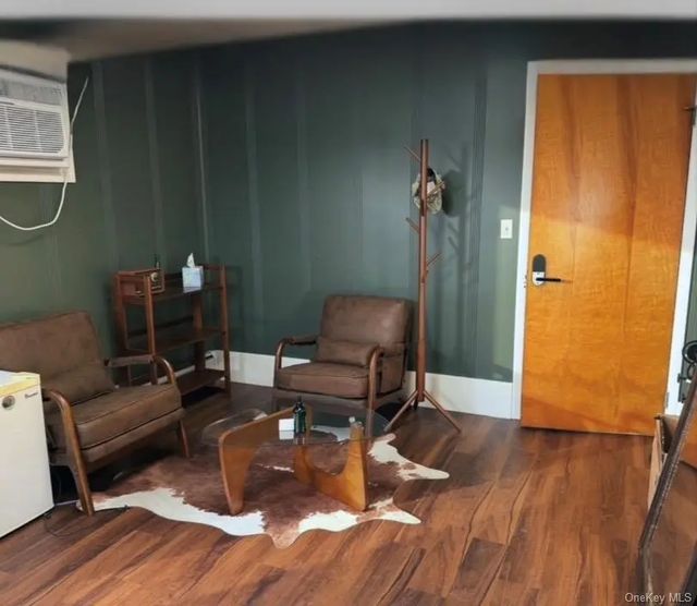 64 Gleneida Avenue # Single Office 2nd Floor, Carmel