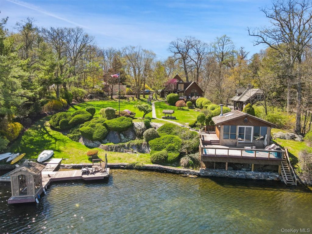 366 W Lake Boulevard, Mahopac