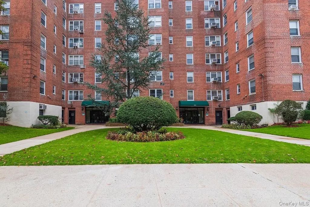 14214 26th Avenue # 3f, Flushing