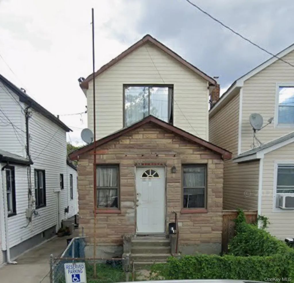 11635 127th Street, South Ozone Park