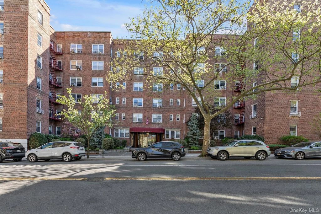6361 99th Street # A6, Rego Park
