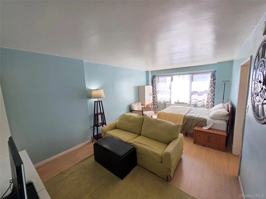 8515 Main Street # 10s, Briarwood