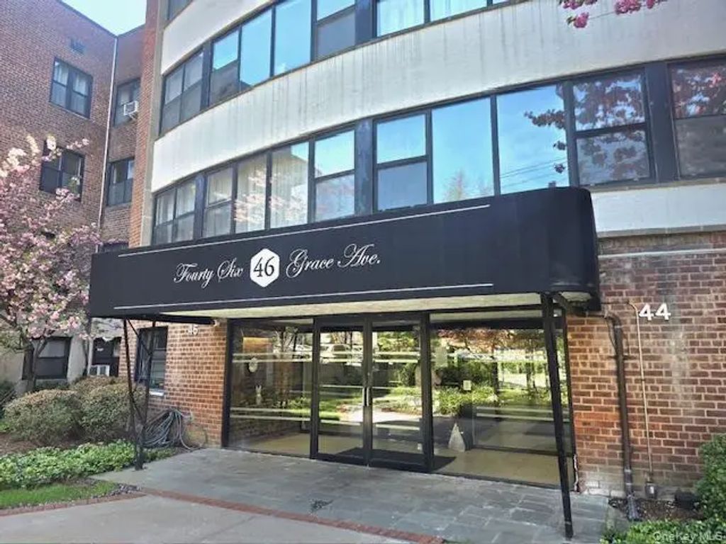46 Grace Avenue # 2j, Great Neck
