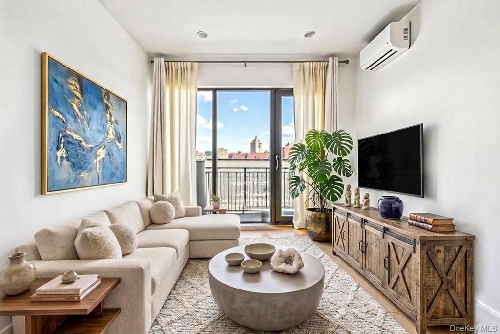6296 Woodhaven Boulevard # 6i, Rego Park