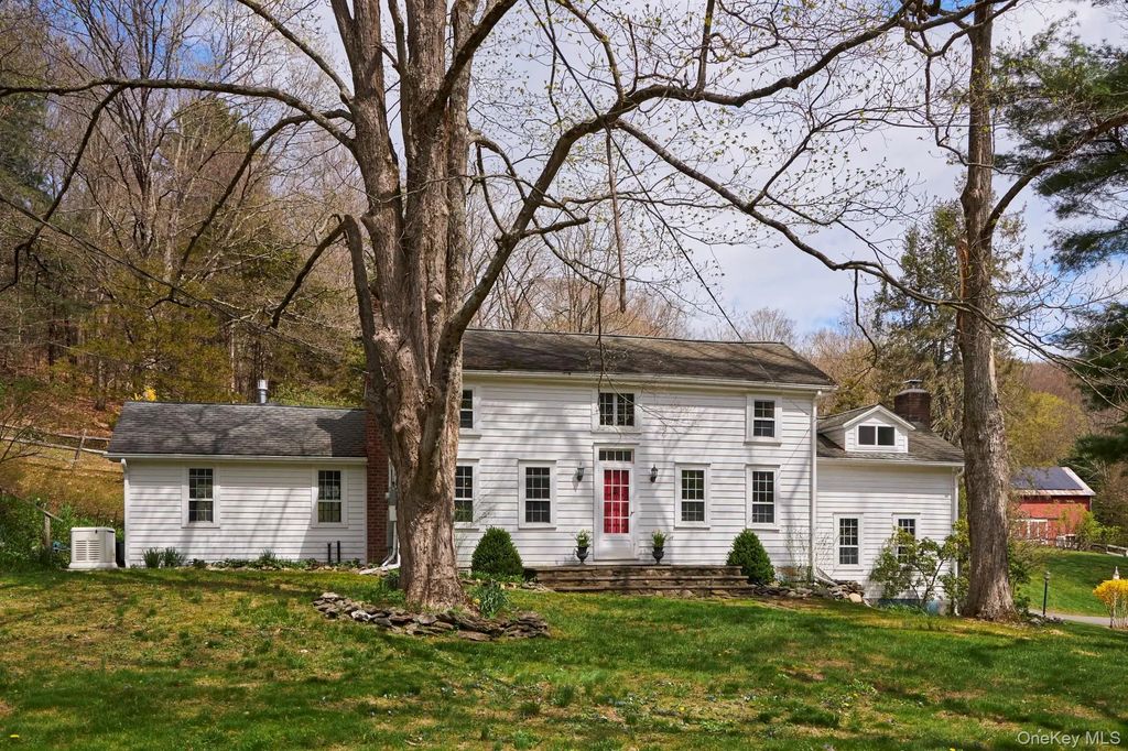 457 Round Lake Road, Rhinebeck