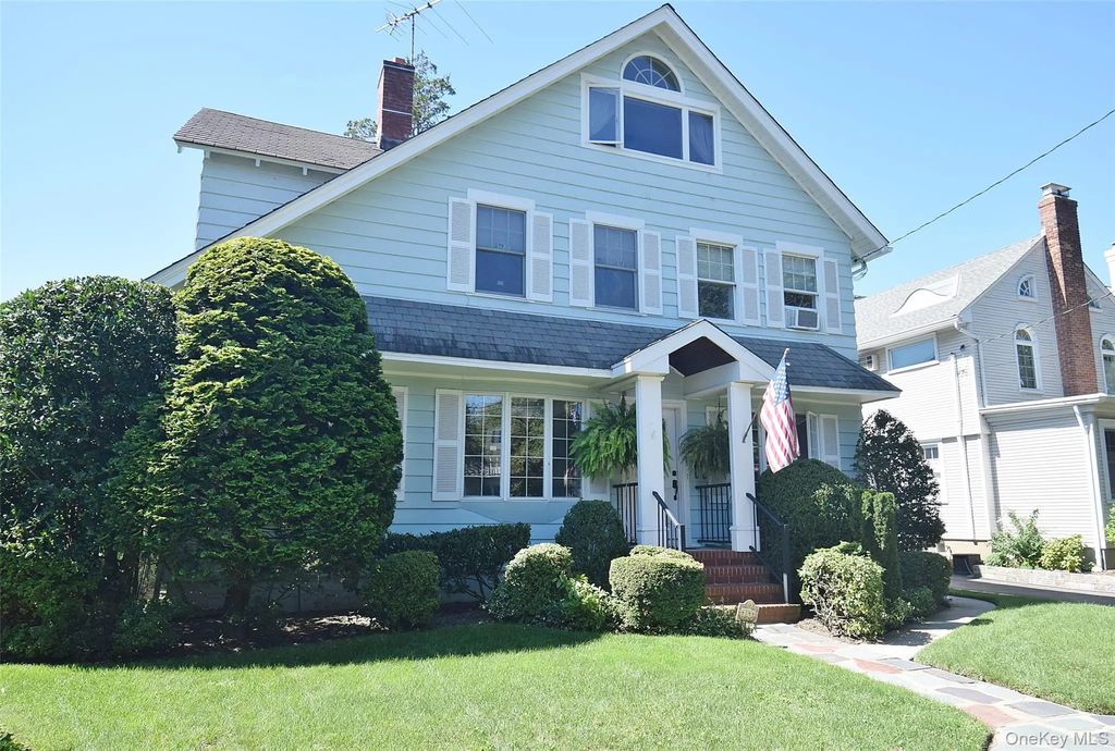 4144 Westmoreland Street, Little Neck