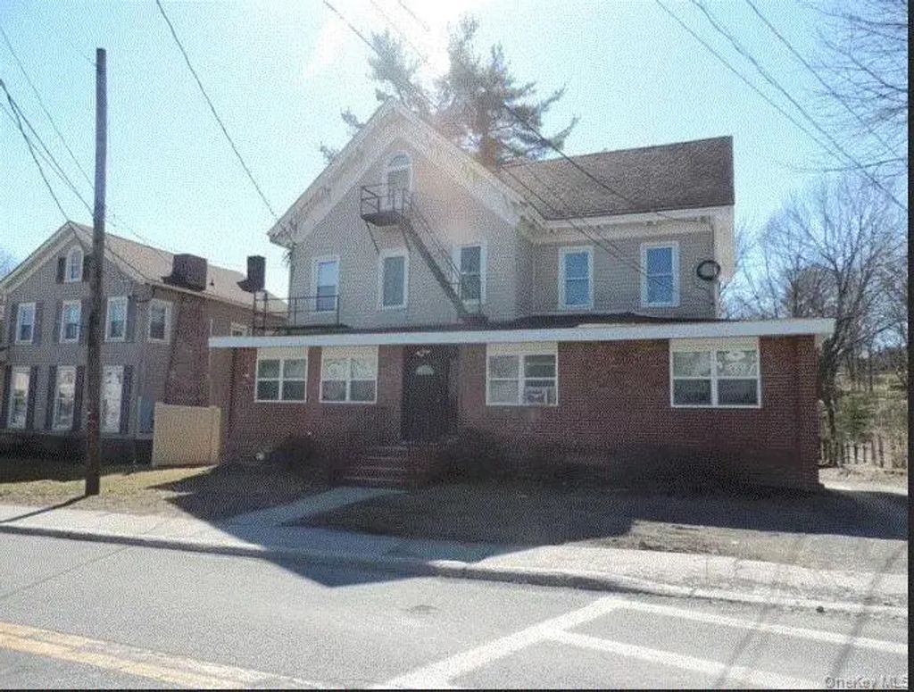 108 Vineyard Avenue, Highland