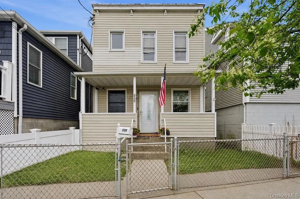 550 Cross Bay Boulevard, Broad Channel
