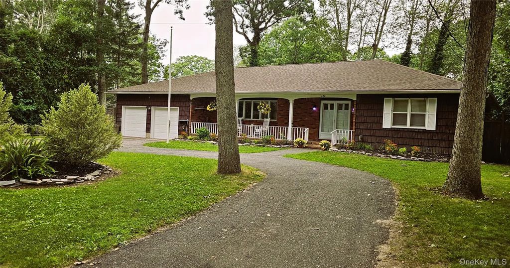 680 Westview Drive, Mattituck