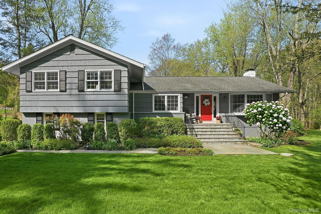 14 Garey Drive, Chappaqua