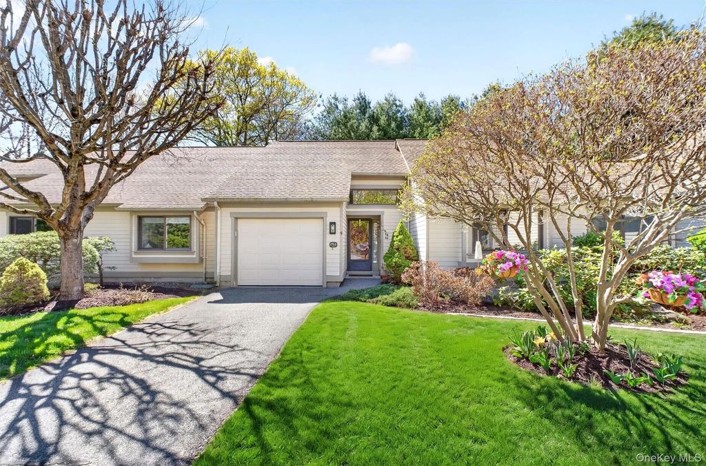 670 Heritage Hills # B, Somers