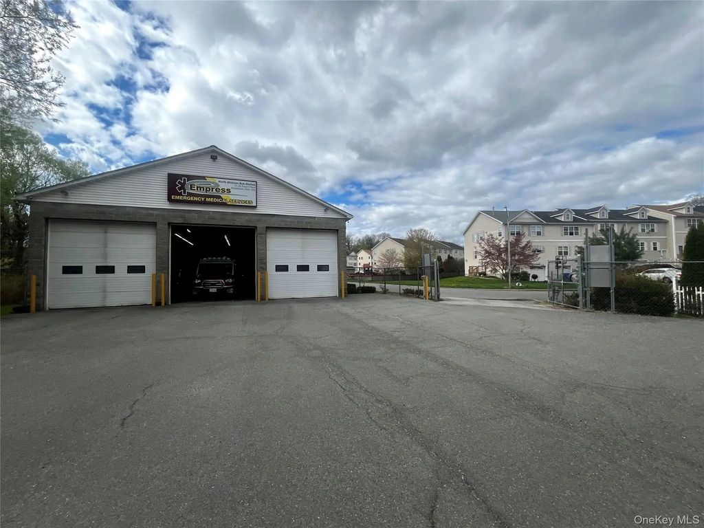 31-59 Peach Place, Middletown