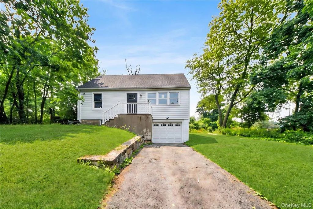 16 Tiger Road, Hopewell Junction