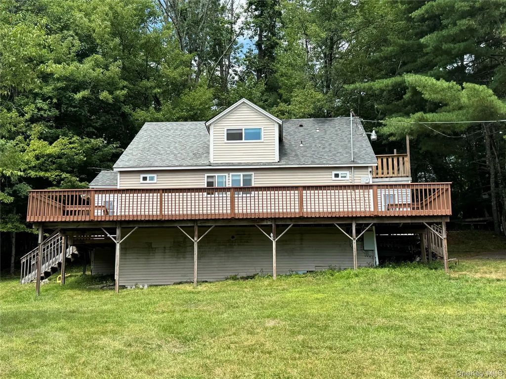 12 Old Turnpike Road, Woodridge
