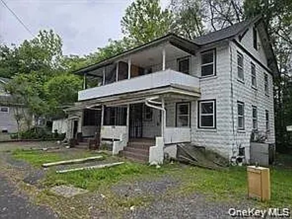 19 Tyrone Thomas Lane, Ellenville