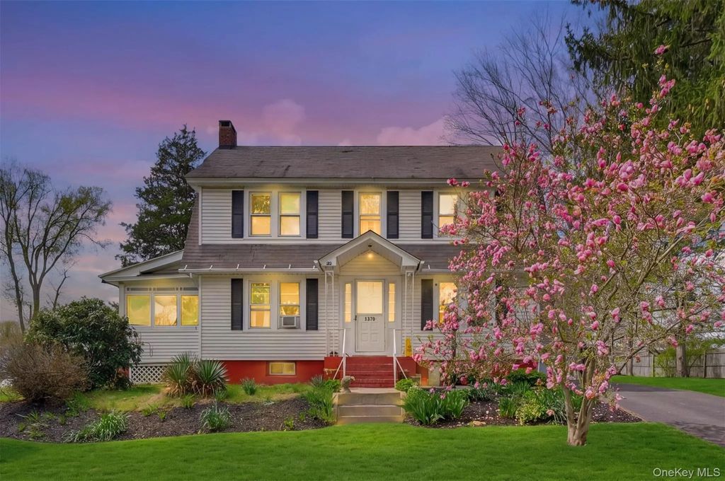 1379 Route 44, Pleasant Valley