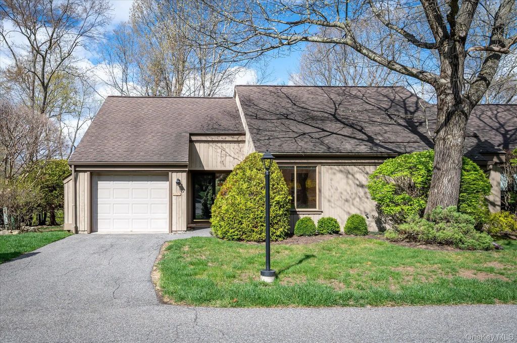 371 Heritage Hills # A, Somers