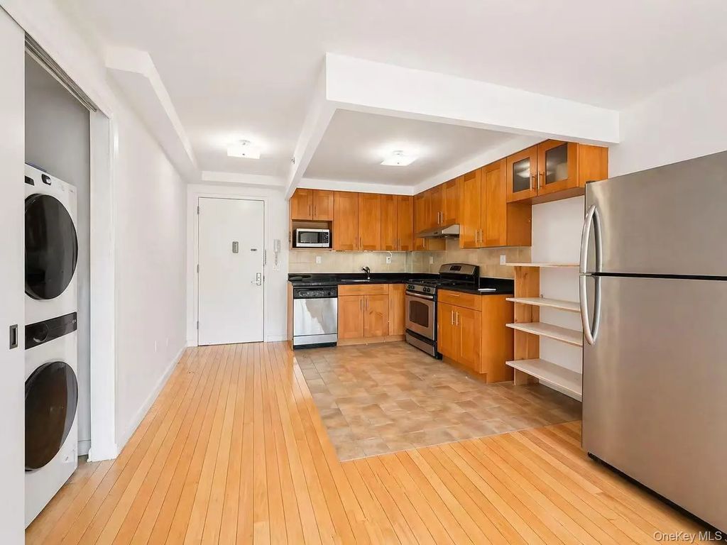 9305 37th Avenue # 2b, Jackson Heights