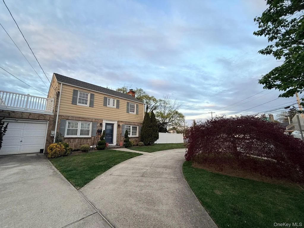 N/A, Malverne