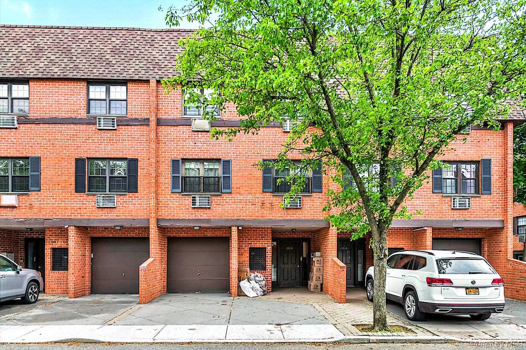 220-30 64th Avenue # 3 Fl, Bayside