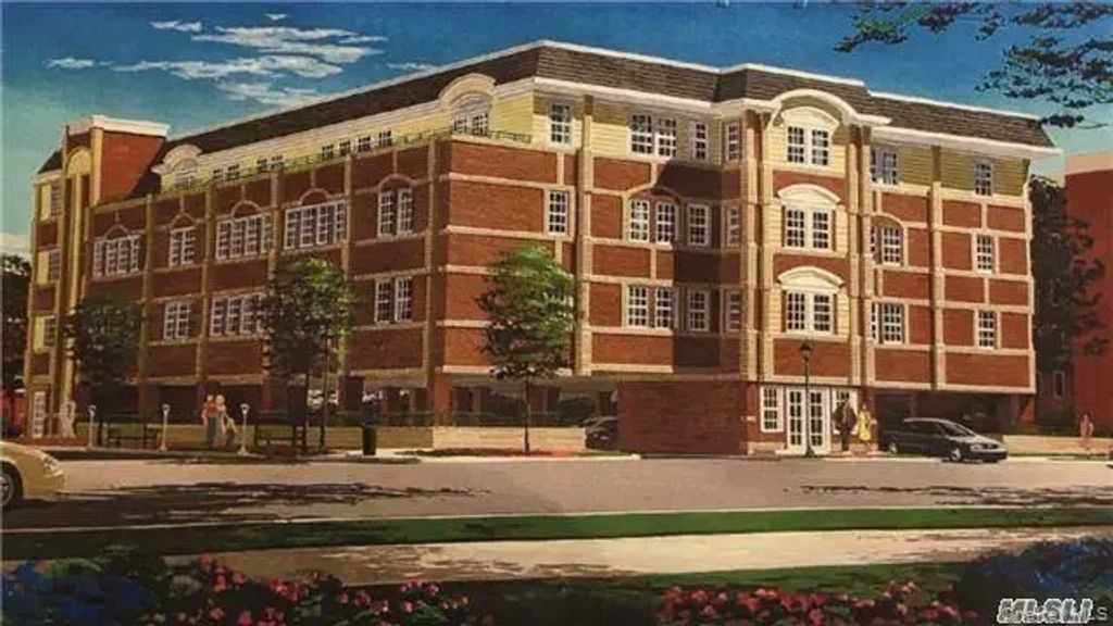 147 Main Street 3b, Mineola