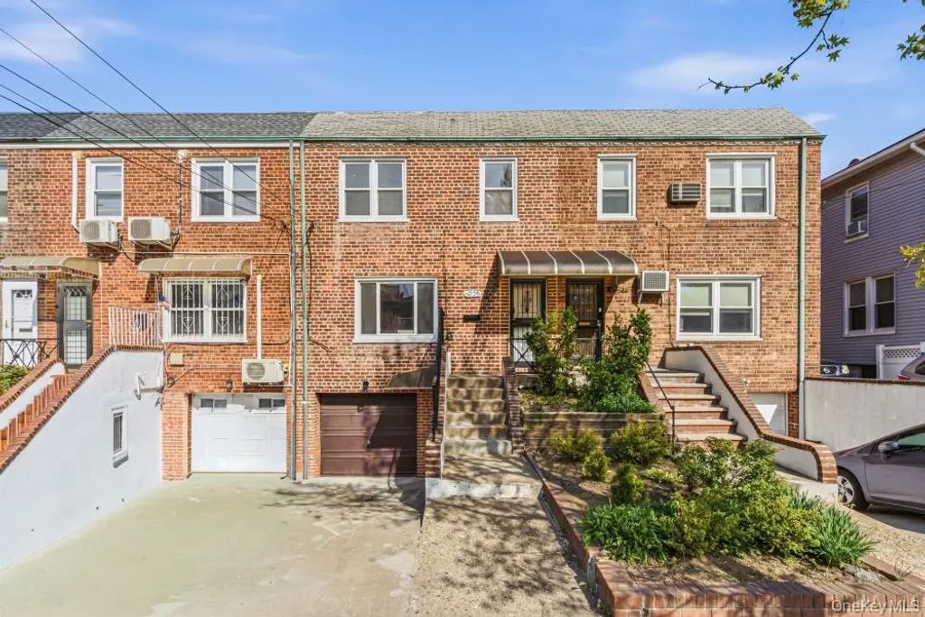 6925 165th Street, Fresh Meadows
