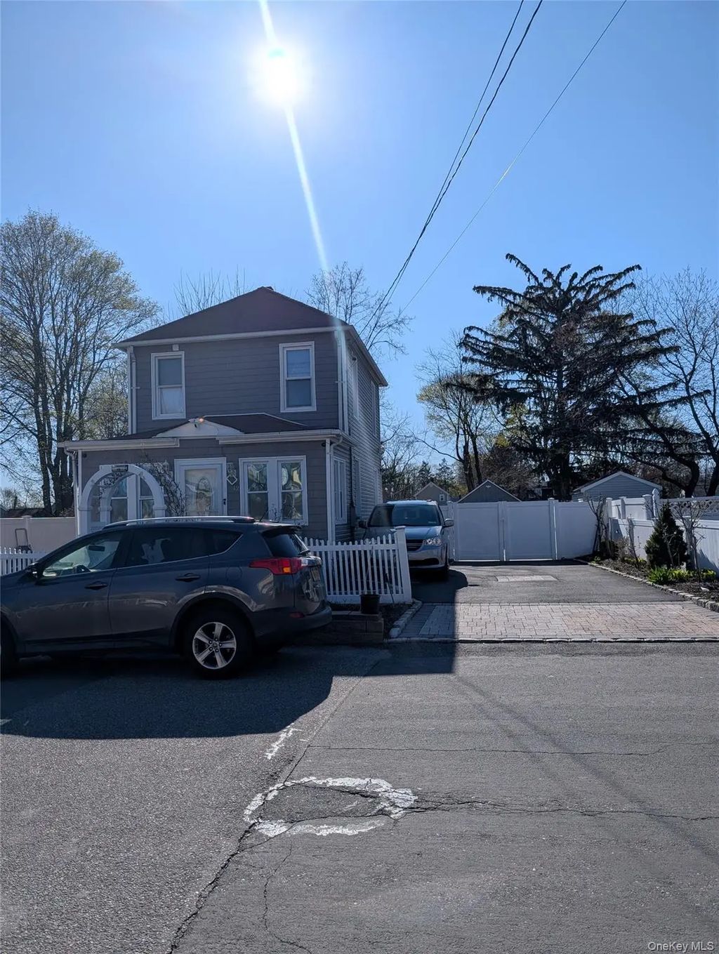 42 3rd Avenue, Huntington Station