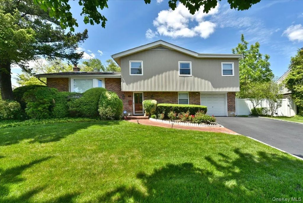10 Orange Drive, Jericho