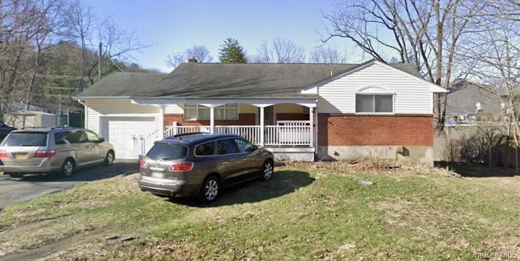 4 Merriewold Lane S, Monroe