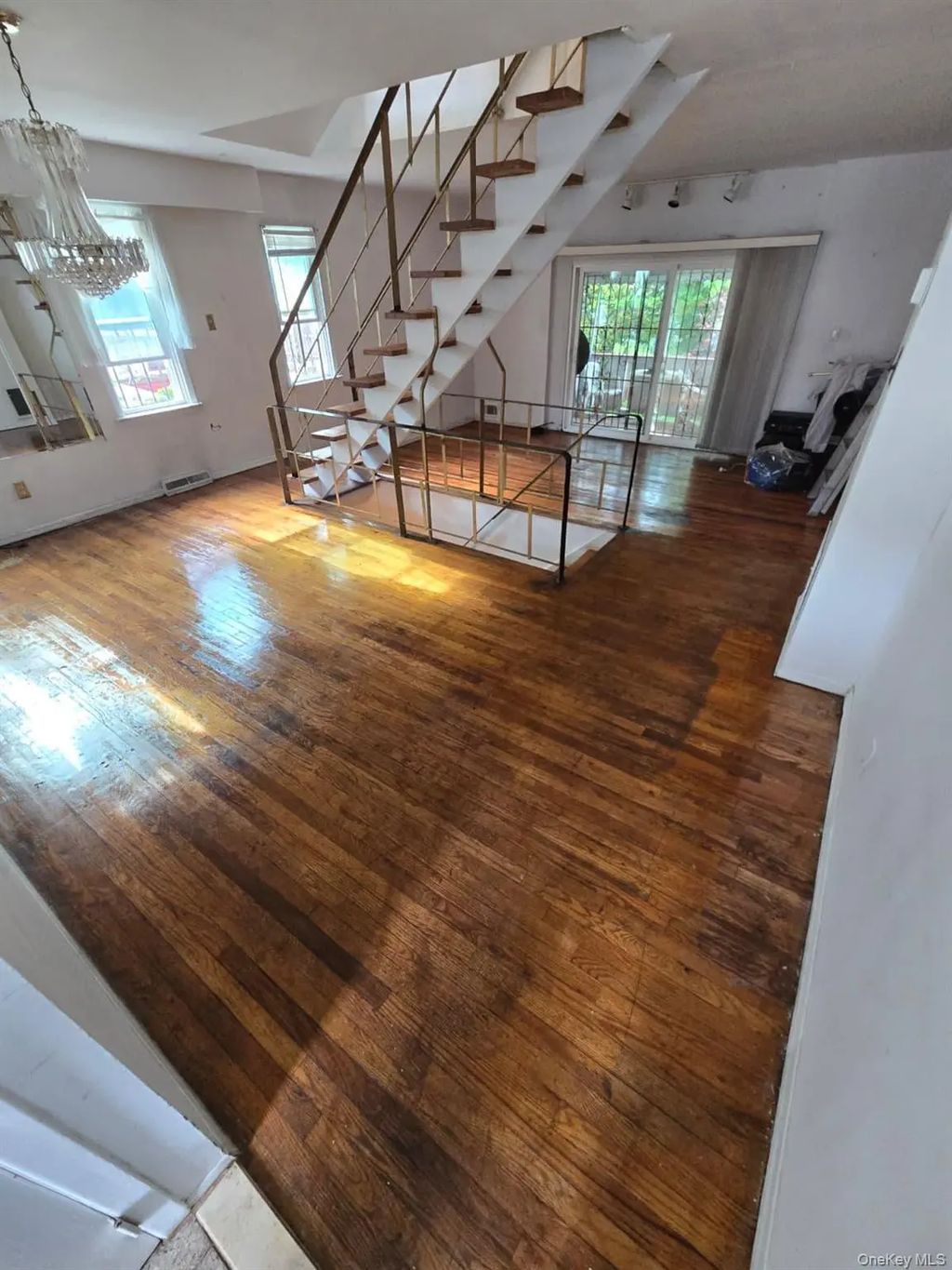 1611 Plainview Avenue, Far Rockaway