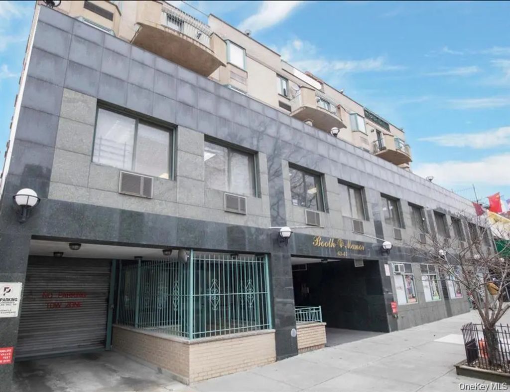 63-47 Booth Street # 3c, Rego Park
