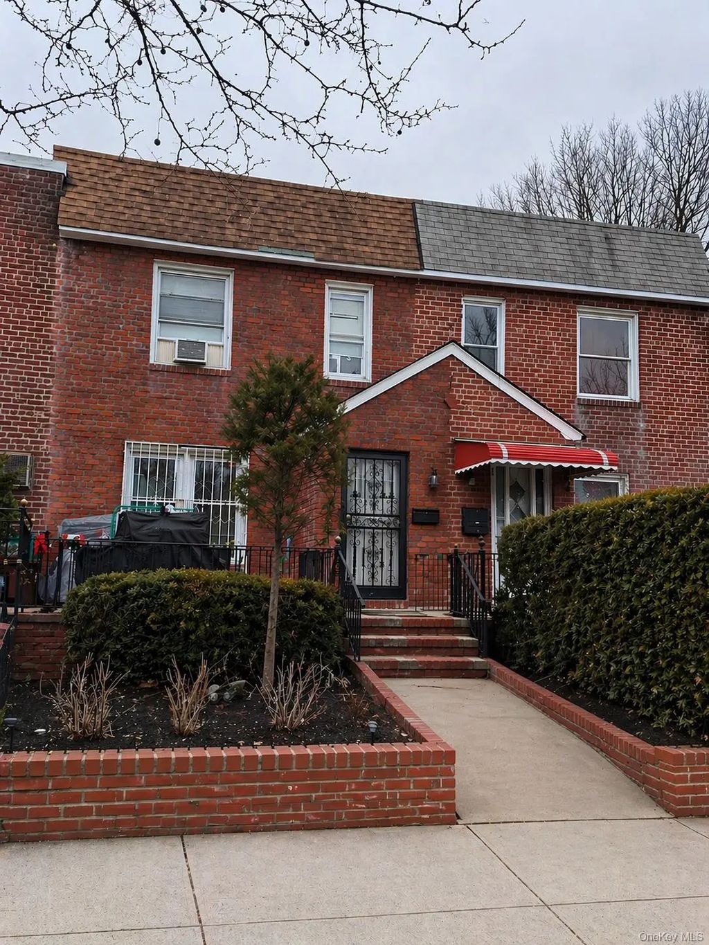 5846 206th Street, Oakland Gardens